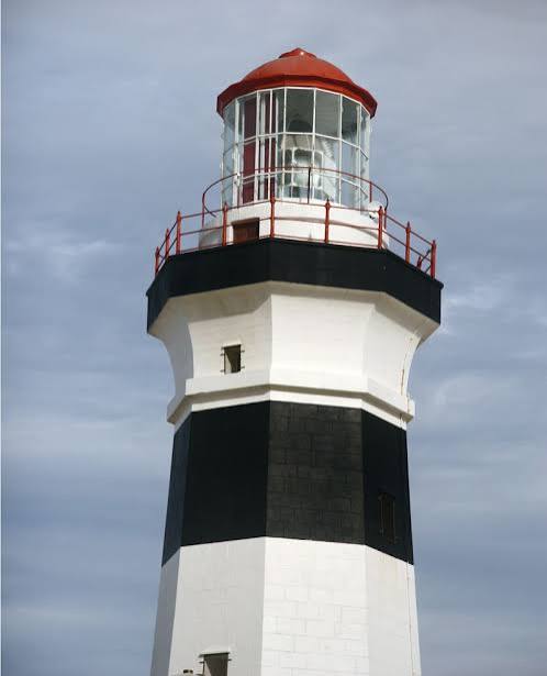 Lanterne et bandes noires et blanches du phare de Chassiron
