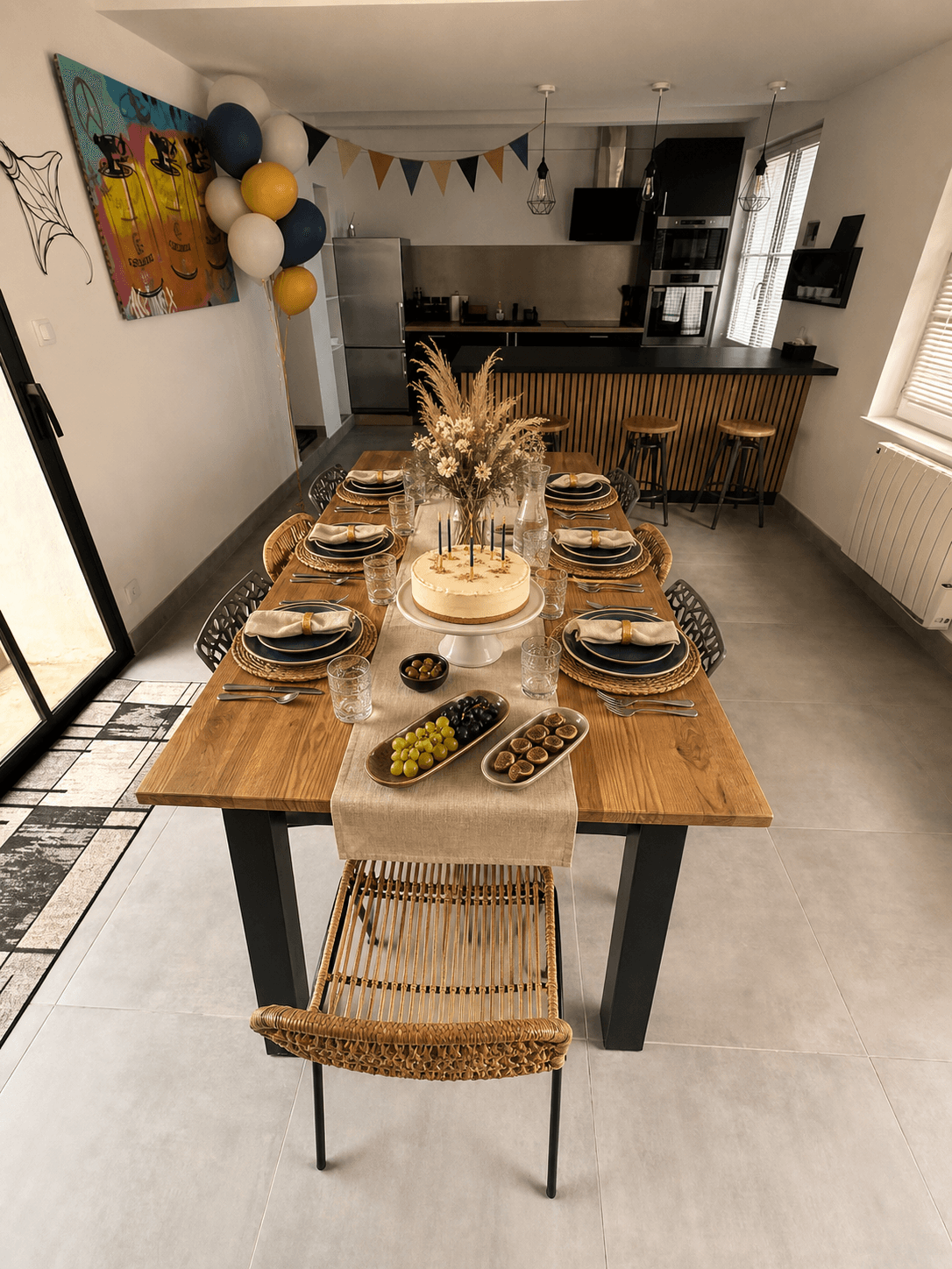 Table dressée pour un anniversaire