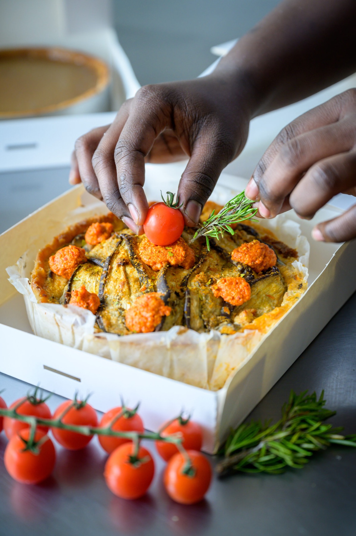Tarte salée aux légumes frais préparée par La Tartentière