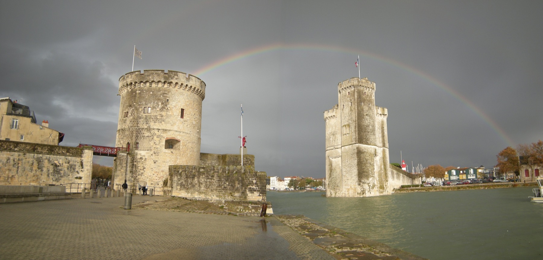 Tours de la Chaîne et Saint-Nicolas à La Rochelle