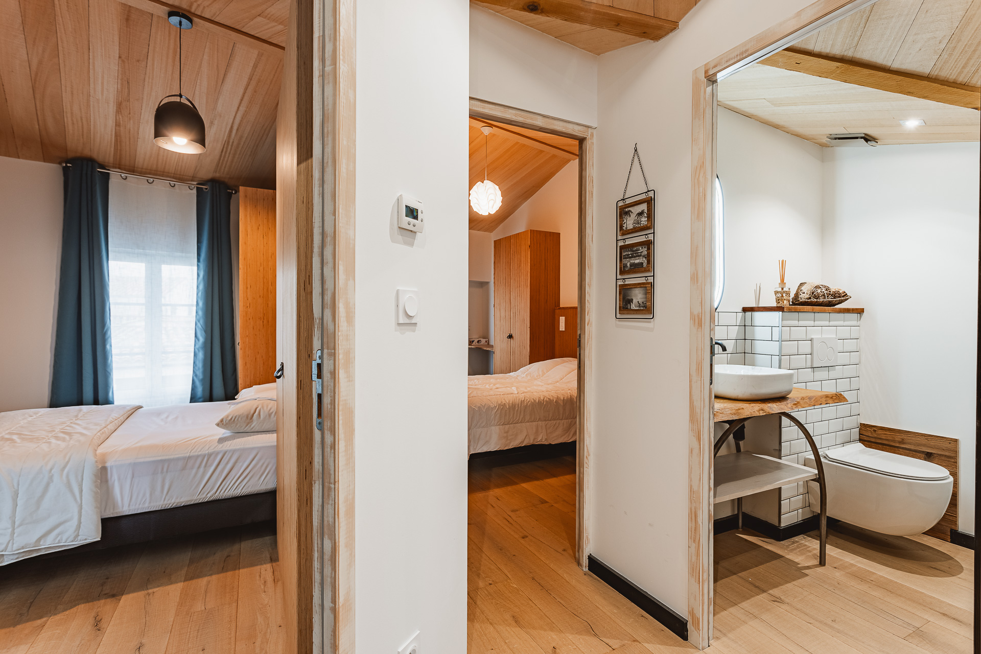 Le palier distribuant deux chambres et une salle d’eau du Chai