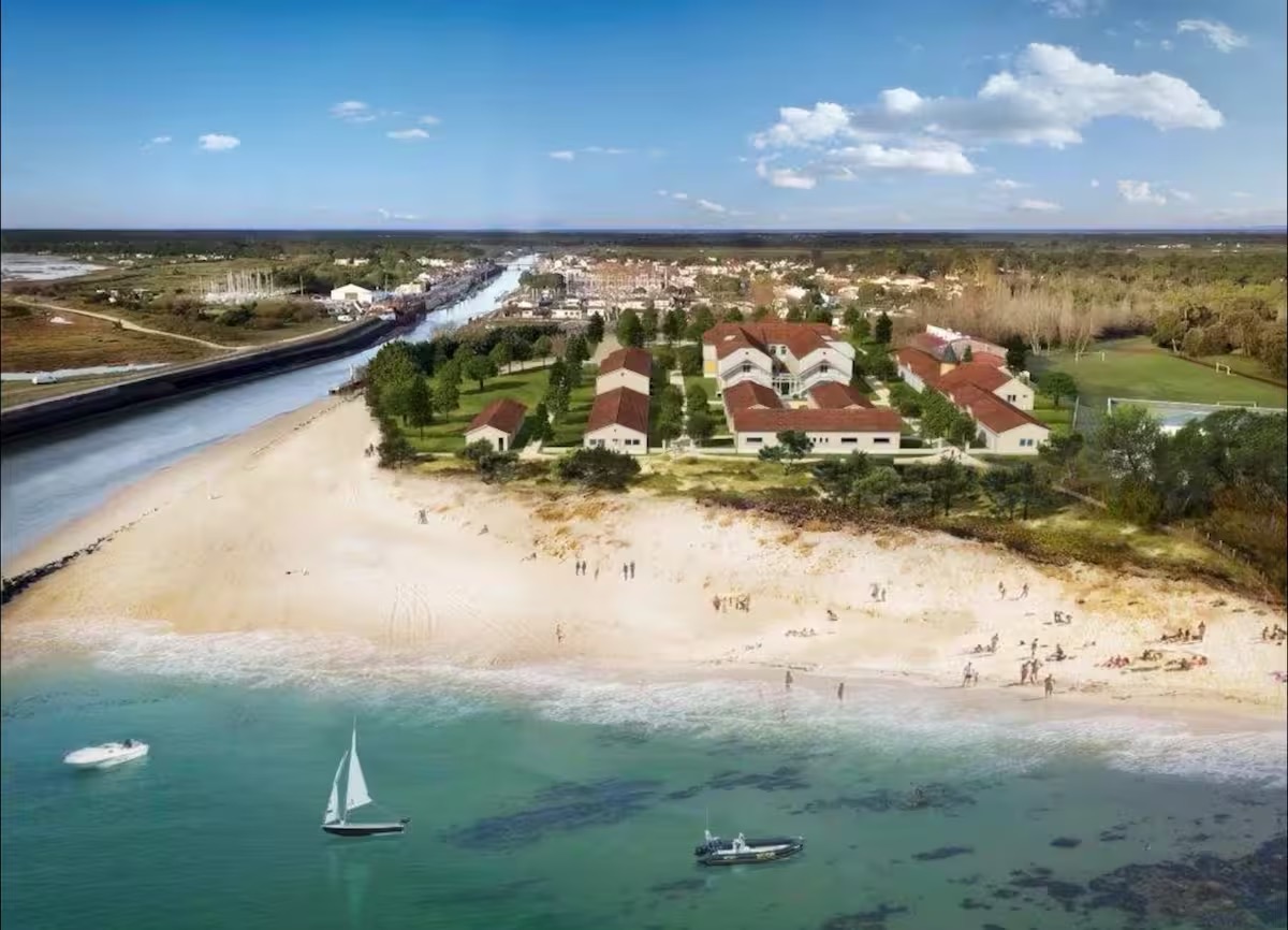 Vue aérienne de la Maison Heureuse entre le chenal de Boyardville et la plage